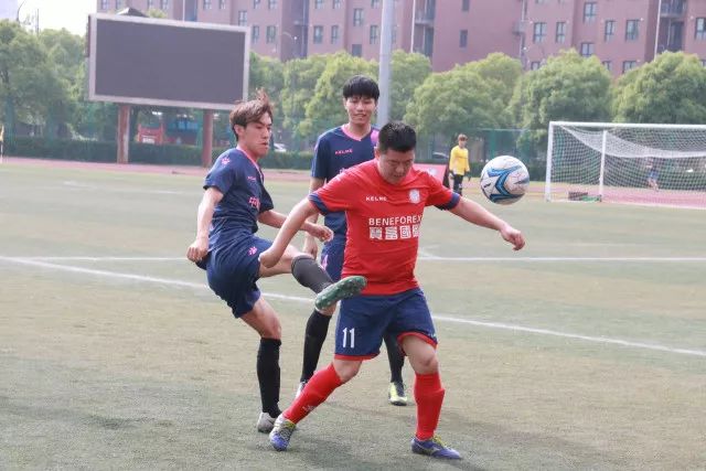 开拓者这老板也太夸张了…开拓者官方解说因续约报价分歧离队